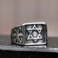 Load image into Gallery viewer, Gold Mens Hexagram Star of David Ring
