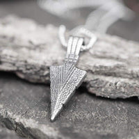 Load image into Gallery viewer, Mens Arrowhead Arrow Pendant Necklace
