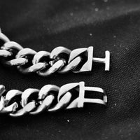 Load image into Gallery viewer, Mens Biker Skull Cuban Link Bracelet
