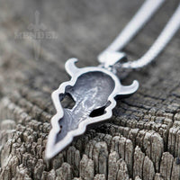 Load image into Gallery viewer, vintage norse viking raven helmet pendant

